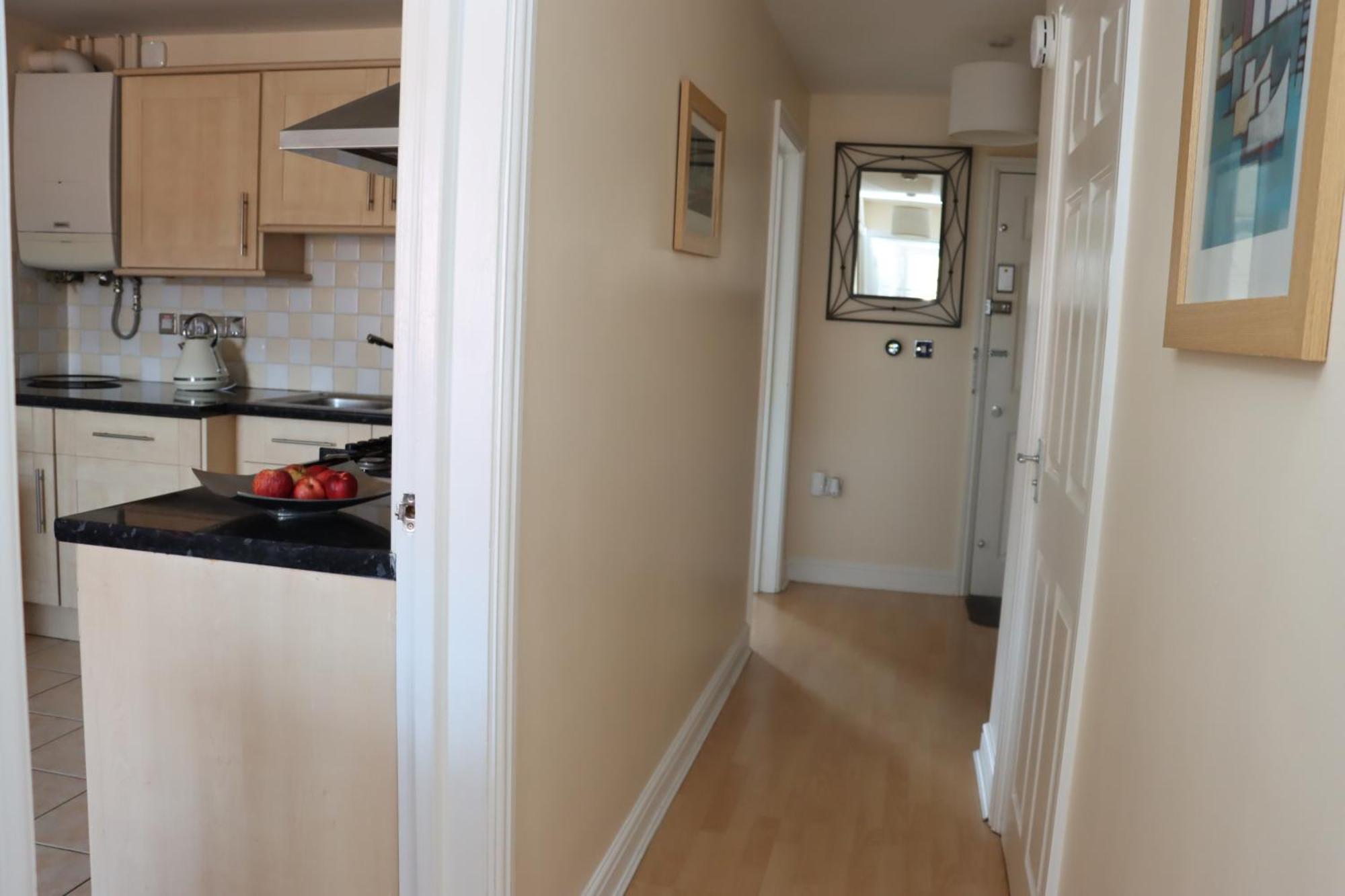 Scandinavian City Centre Apartment Вустер Екстер'єр фото