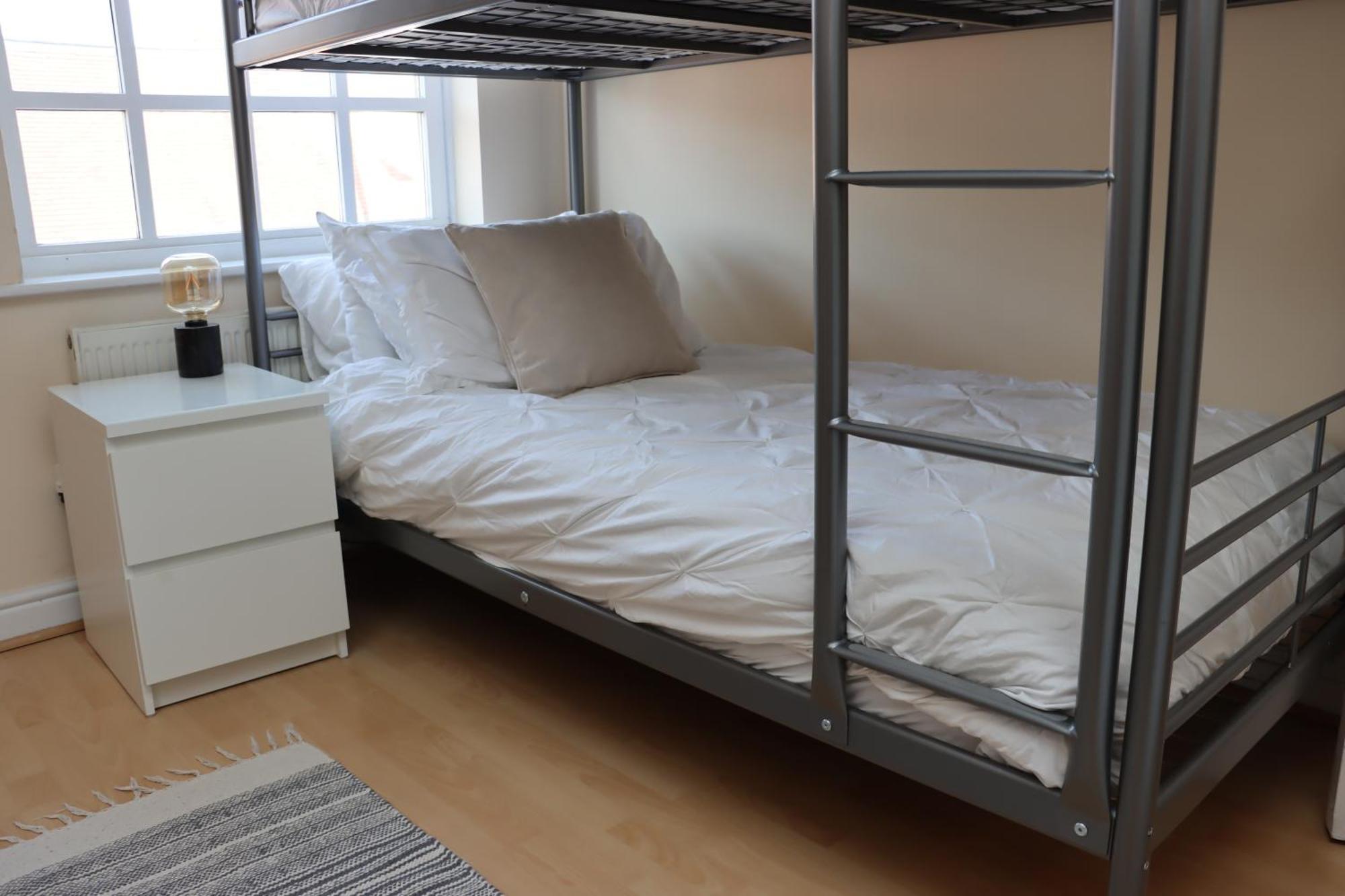 Scandinavian City Centre Apartment Вустер Екстер'єр фото