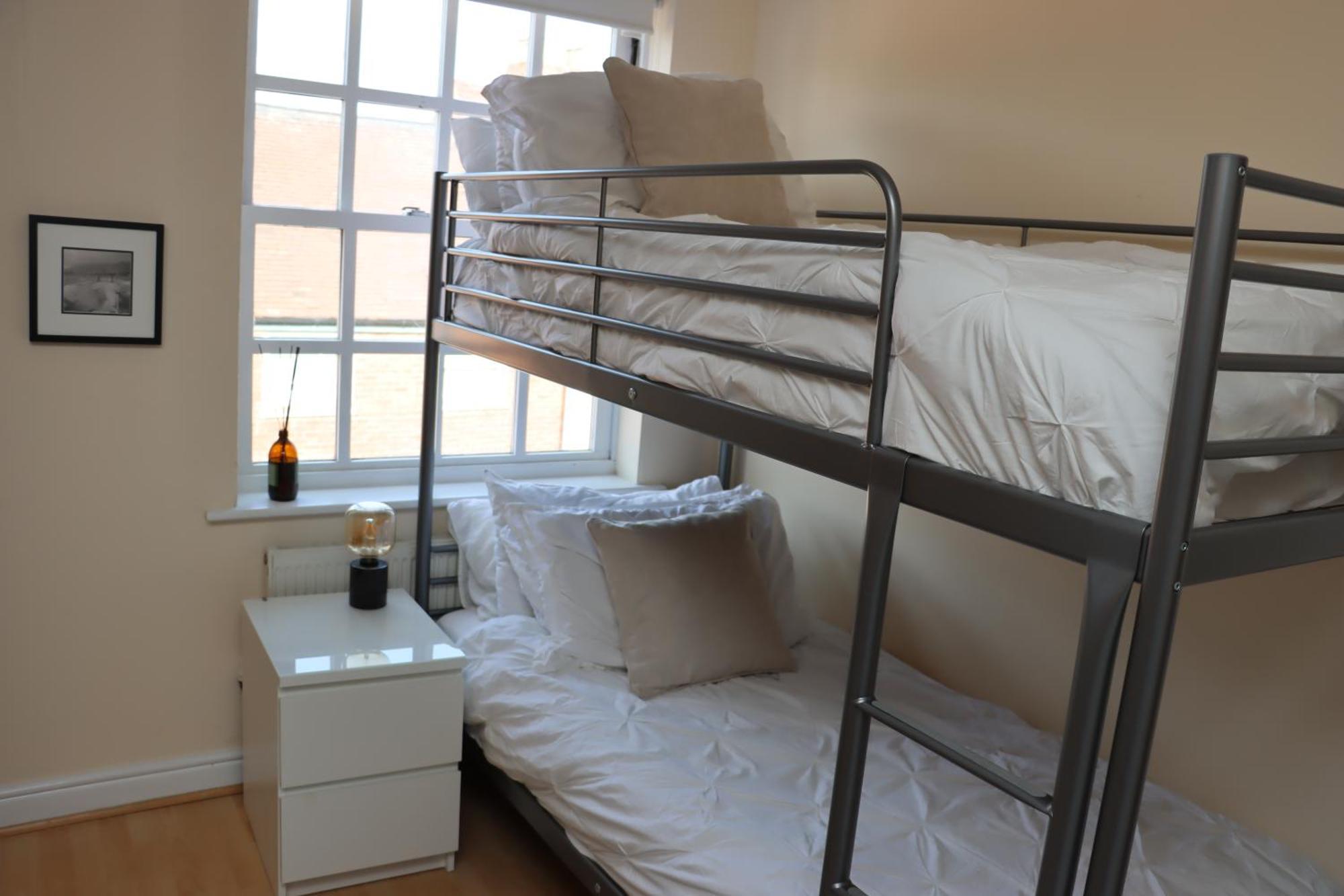 Scandinavian City Centre Apartment Вустер Екстер'єр фото